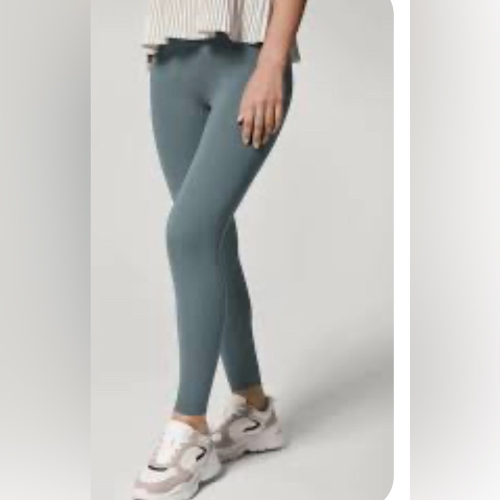 Spanx Booty Boost Leggings